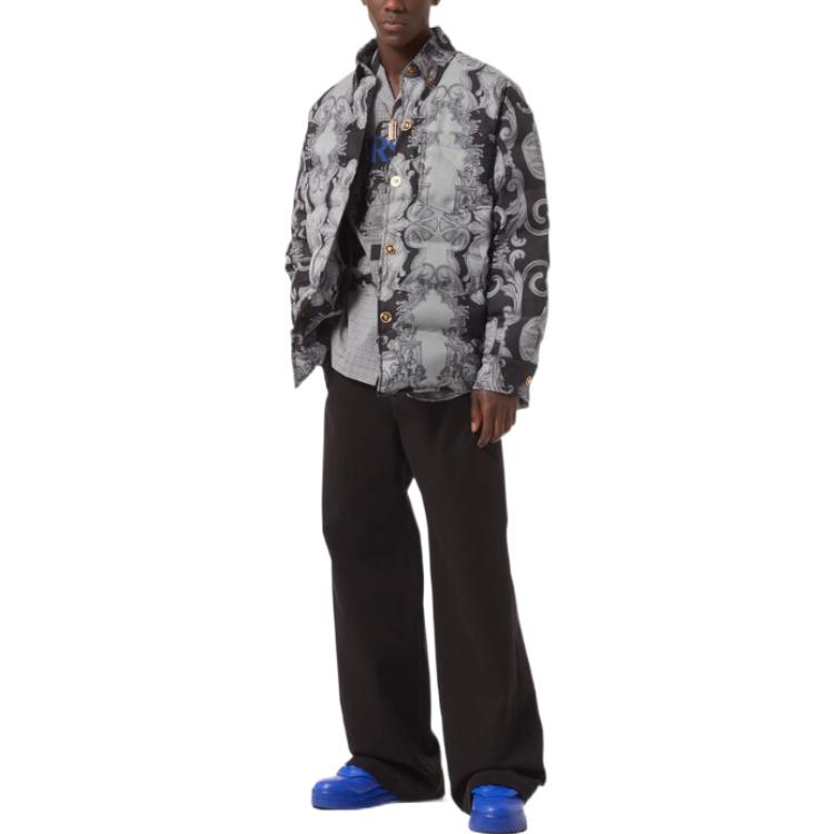 Lookbook VERSACE FW22 Kemeja Corak Logo Lengan Pendek Lelaki Biru Kelabu 1006067-1A04361-5B040