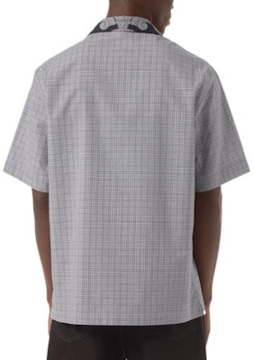 VERSACE FW22 Kemeja Corak Logo Lengan Pendek Lelaki Biru Kelabu 1006067-1A04361-5B040 Purchase VERSACE FW22 Kemeja Corak Logo Lengan Pendek Lelaki Biru Kelabu 1006067-1A04361-5B040