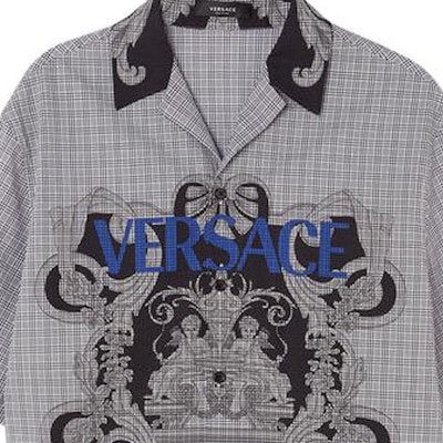 VERSACE FW22 Kemeja Corak Logo Lengan Pendek Lelaki Biru Kelabu 1006067-1A04361-5B040 Details for VERSACE FW22 Kemeja Corak Logo Lengan Pendek Lelaki Biru Kelabu 1006067-1A04361-5B040