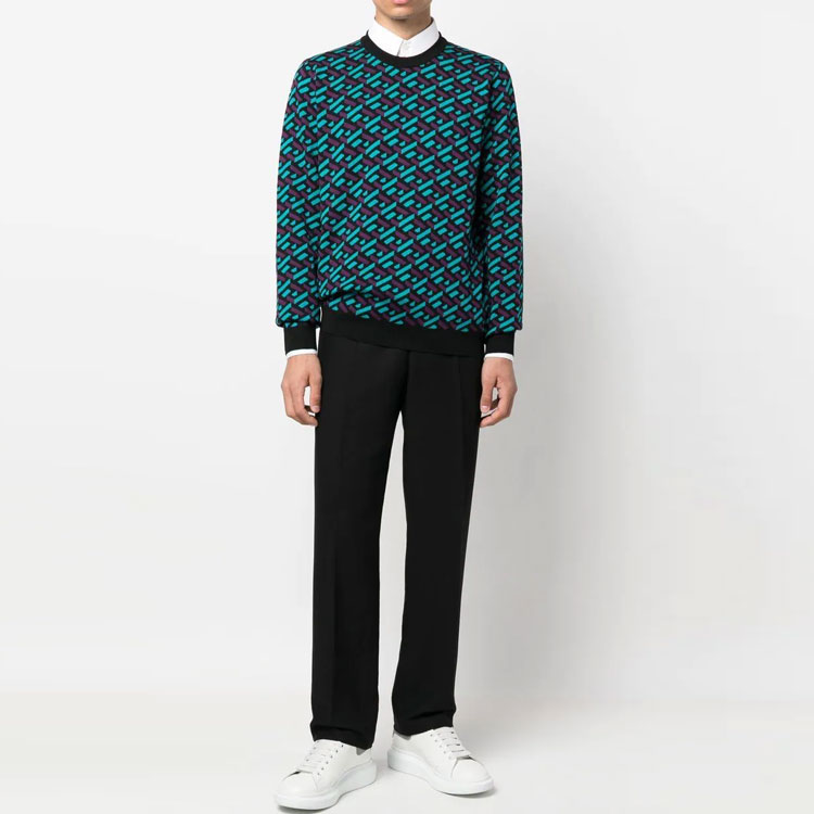 Lookbook VERSACE FW22 藍色圖案羊毛針織圓領毛衣。 1006226-1A04888-5G320