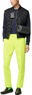 VERSACE FW22 Rompi Tanpa Lengan Quilted Hitam 1007460-1A05282-1B000 Lookbook VERSACE FW22 Rompi Tanpa Lengan Quilted Hitam 1007460-1A05282-1B000