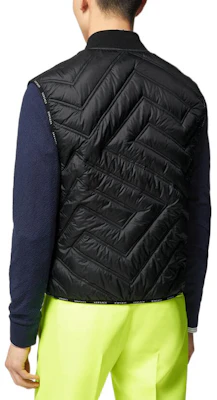 VERSACE FW22 Rompi Tanpa Lengan Quilted Hitam 1007460-1A05282-1B000 Purchase VERSACE FW22 Rompi Tanpa Lengan Quilted Hitam 1007460-1A05282-1B000