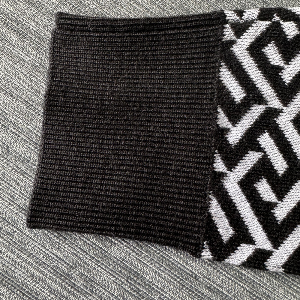 Purchase VERSACE FW23  Black Knit Pullover Sweater with Graphic Print. 1012024-1A07316-2B020