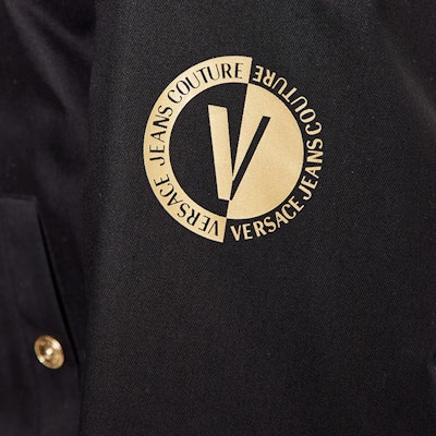 VERSACE FW23 Black Logo Patch Baseball Collar Jacket 75GAS415-N0207-899 Purchase VERSACE FW23 Black Logo Patch Baseball Collar Jacket 75GAS415-N0207-899