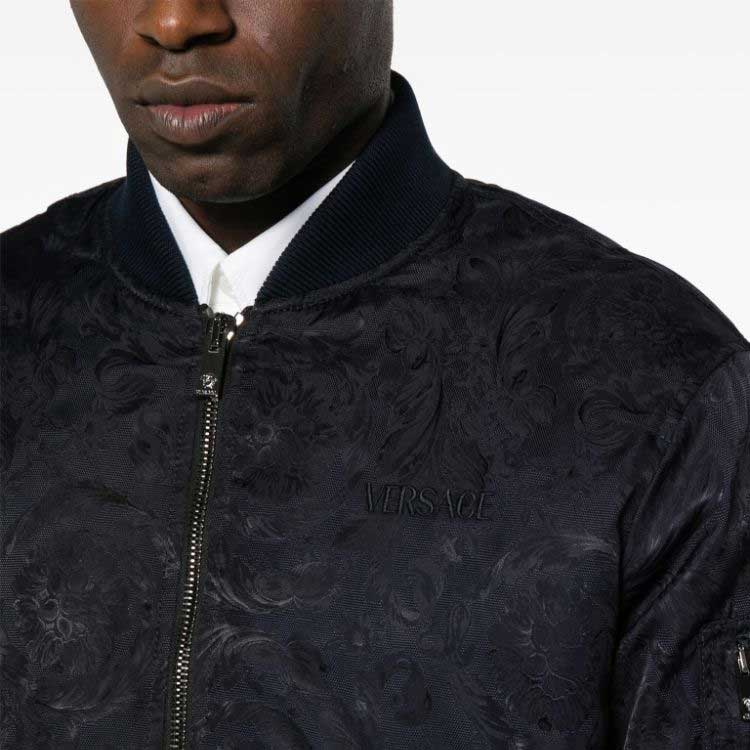 VERSACE FW23  Navy Embroidered Logo Casual Zip-Up Jacket 1013929-1A09826-1UI20 圖 7