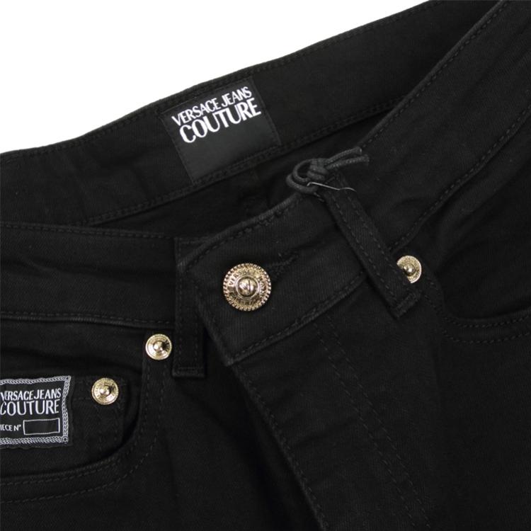 Sizing VERSACE FW23 Jeans Slim Fit Negros con Apliques de Letras. 75GAB5S0-CDW00-909