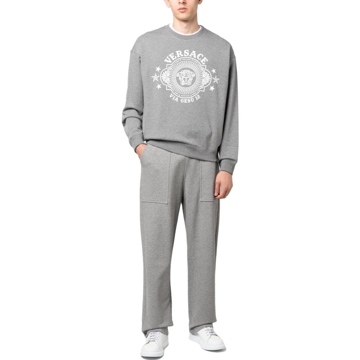 VERSACE FW23 Logo Printed Crewneck Long Sleeve Sweatshirt  Grey 1010706-1A07766-1E100 圖 3