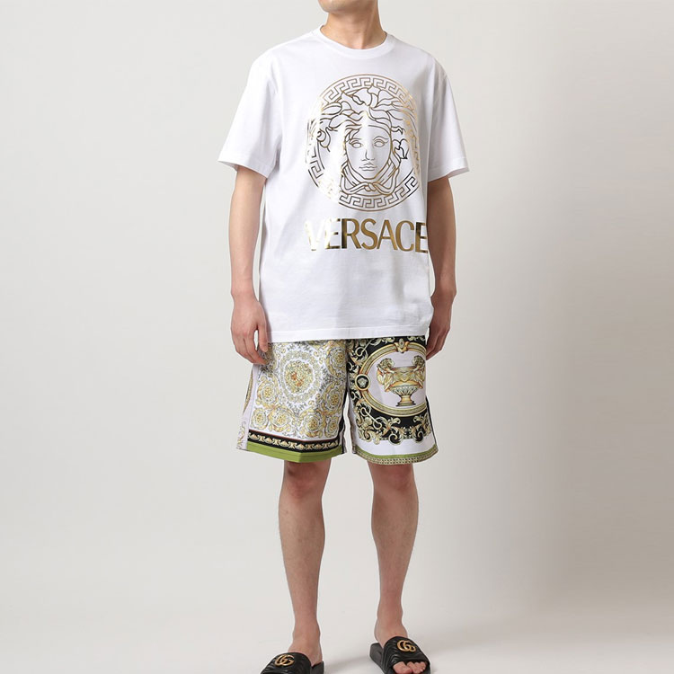 Shop ヴェルサーチ ゴールドロゴ Tシャツ ホワイト A89286-A228806-A1001