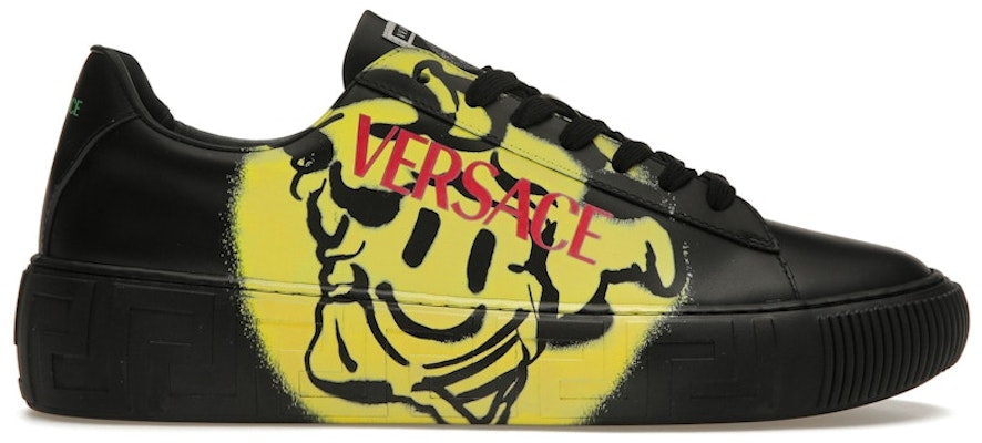 Versace Greca 'Smiling Medusa - Hitam' DSU8404-1A01998_2B670 Buy Versace Greca 'Smiling Medusa - Hitam' DSU8404-1A01998_2B670