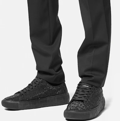 Versace Greca Low 'Efek Kristal Buaya - Hitam' DSU8404-1A08961_1B000 Shop Versace Greca Low 'Efek Kristal Buaya - Hitam' DSU8404-1A08961_1B000