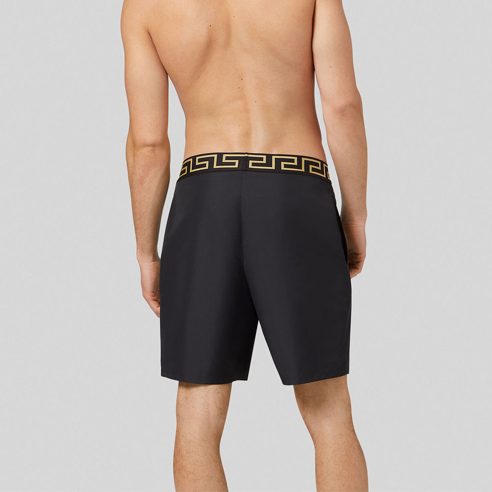 Purchase VERSACE GRECA Pantalones Cortos de Baño Negros de Tiro Medio ABU01023-A232415-A80G