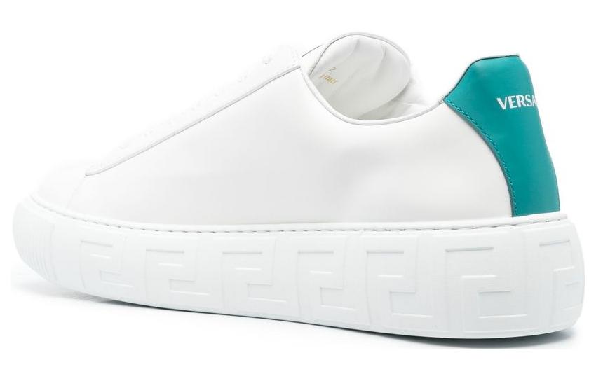 Shop ヴェルサーチ グレカ スニーカー 白アクアブルー DSU8404-1A06933-2WA90