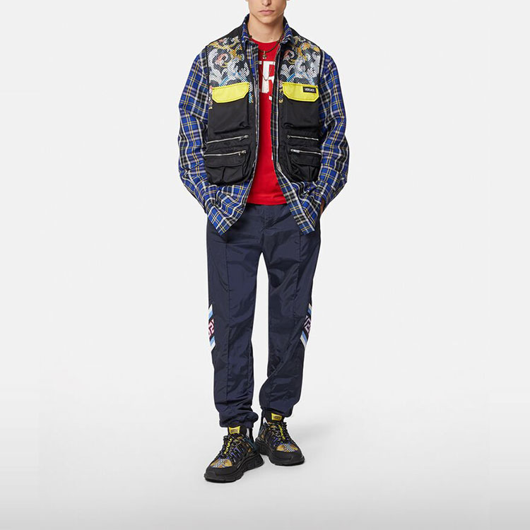 Lookbook VERSACE Greek Key Print Mid-Rise Jogger Pants for Men - Navy Blue. 1001058-1A00709-6U370
