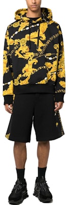 VERSACE JEANS COUTURE 黑色字母抽繩連帽長袖上衣 75GAI3C0-FS102-G89 Lookbook VERSACE JEANS COUTURE 黑色字母抽繩連帽長袖上衣 75GAI3C0-FS102-G89