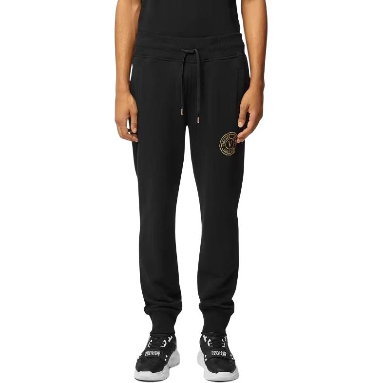 Shop VERSACE JEANS COUTURE 黑色logo印花抽繩運動長褲 76GAAT0-2CF01-TG89