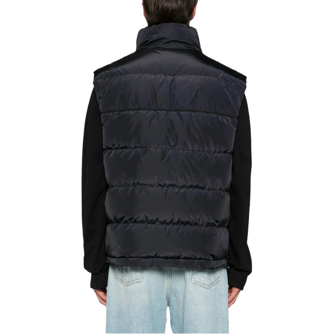 Purchase VERSACE Jeans Couture Baju Hitam Tanpa Lengan dengan Patch Logo. 77GAPD22-CQD54-G89