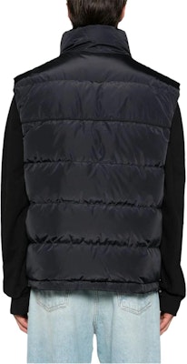 VERSACE Jeans Couture Baju Hitam Tanpa Lengan dengan Patch Logo. 77GAPD22-CQD54-G89 Purchase VERSACE Jeans Couture Baju Hitam Tanpa Lengan dengan Patch Logo. 77GAPD22-CQD54-G89