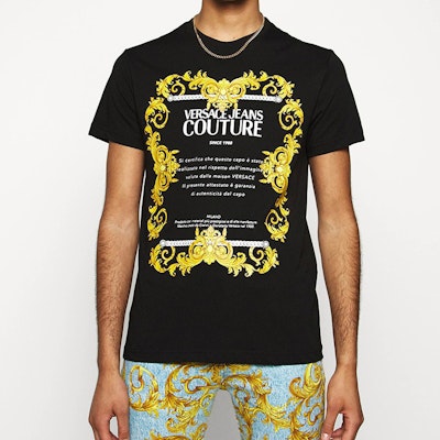 Versace Jeans Couture Baroque Style Fashion Print T-shirt Black B3GZA7TG-30319-K42 Lookbook Versace Jeans Couture Baroque Style Fashion Print T-shirt Black B3GZA7TG-30319-K42
