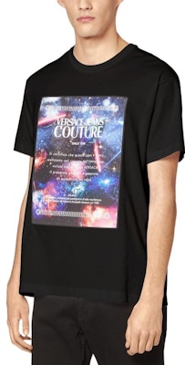 VERSACE JEANS COUTURE FW22 Black Casual Logo Print Short-Sleeve T-Shirt. E73GAHF08-ECJ03F-E899 Purchase VERSACE JEANS COUTURE FW22 Black Casual Logo Print Short-Sleeve T-Shirt. E73GAHF08-ECJ03F-E899
