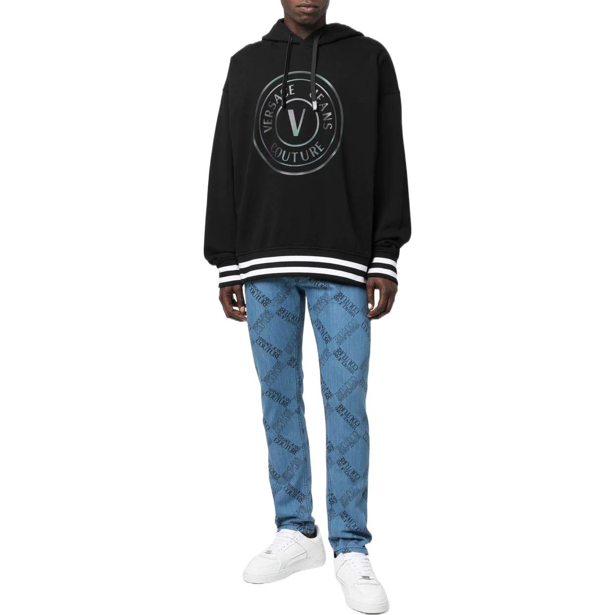 Lookbook 베르사체 진즈 꾸뛰르 FW22 블랙 로고 후디 유니섹스 73GAIG0-1CF00-G899