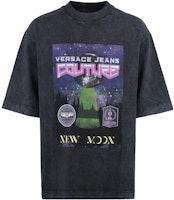 VERSACE JEANS COUTURE FW22 Graphic Print Crewneck T-Shirt Black Tee 73GAHP09-CJW1P-805 VERSACE JEANS COUTURE FW22 Graphic Print Crewneck T-Shirt Black Tee 73GAHP09-CJW1P-805