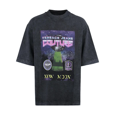 VERSACE JEANS COUTURE FW22 Graphic Print Crewneck T-Shirt Black Tee 73GAHP09-CJW1P-805