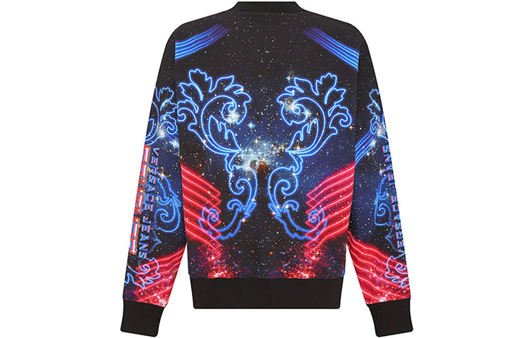 Lookbook VERSACE JEANS COUTURE FW22 Logo Print Pullover Sweatshirt Black Men. 73GAI3OG-FS054-MS3