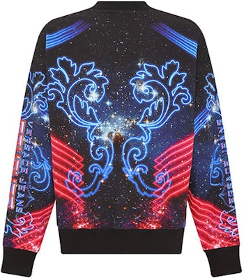 VERSACE JEANS COUTURE FW22 Logo Print Pullover Sweatshirt Black Men. 73GAI3OG-FS054-MS3 Lookbook VERSACE JEANS COUTURE FW22 Logo Print Pullover Sweatshirt Black Men. 73GAI3OG-FS054-MS3