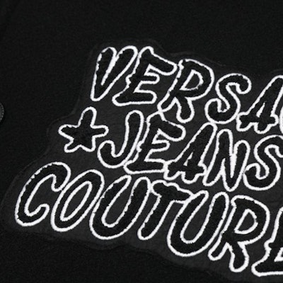 VERSACE JEANS COUTURE FW23 Letter Print Casual Jacket Men’s Black 75GASD13-CFD73-899 Details for VERSACE JEANS COUTURE FW23 Letter Print Casual Jacket Men’s Black 75GASD13-CFD73-899