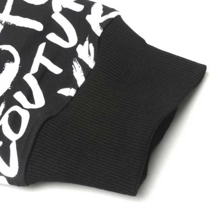 Purchase VERSACE JEANS COUTURE FW23 Logo Print Crewneck Sweatshirt Black . 75GAI3O0-FS093-899