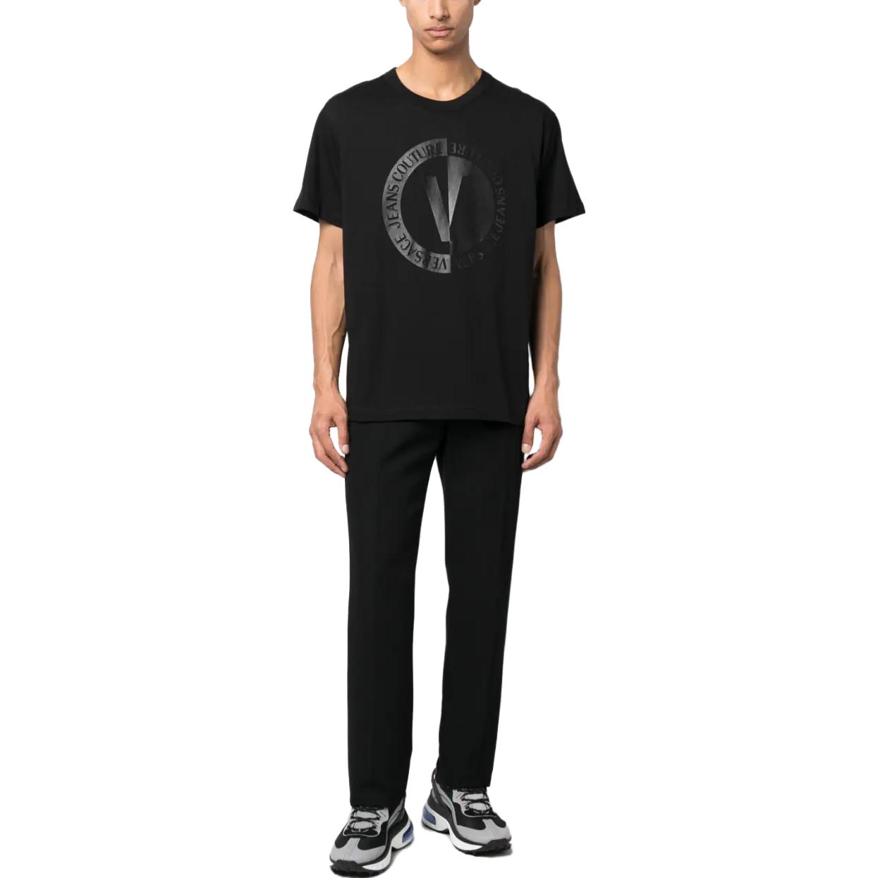 Shop VERSACE JEANS COUTURE Graphic Print Crewneck T-Shirt Black SS23  Tee. 74GAHI07-CJ00I-899