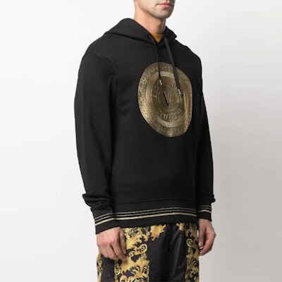 VERSACE JEANS COUTURE 男士黑色圖案印花長袖上衣 B7GWA7TX-30318-BLACK Purchase VERSACE JEANS COUTURE 男士黑色圖案印花長袖上衣 B7GWA7TX-30318-BLACK