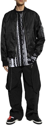 VERSACE JEANS COUTURE Logo Zip-Up Bomber Jacket Black Long Sleeve 77GAS405-CQD58-L01 Lookbook VERSACE JEANS COUTURE Logo Zip-Up Bomber Jacket Black Long Sleeve 77GAS405-CQD58-L01