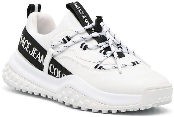 VERSACE范思哲 牛仔時尚系列 皮革 圓頭綁帶 低筒 休閒鞋 男款 白色 Lookbook VERSACE范思哲 牛仔時尚系列 皮革 圓頭綁帶 低筒 休閒鞋 男款 白色