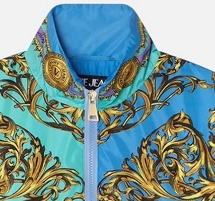 Jaket Pola Colorblock Hijau VERSACE JEANS COUTURE SS22. E72GAS41D-ECQS28-EG12 Sizing Jaket Pola Colorblock Hijau VERSACE JEANS COUTURE SS22. E72GAS41D-ECQS28-EG12