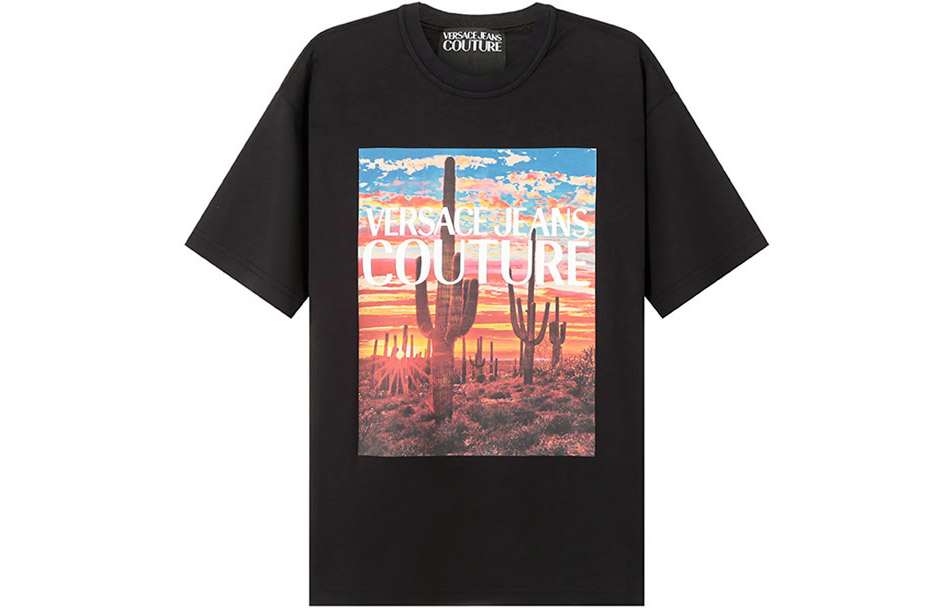 VERSACE JEANS COUTURE SS22 Graphic Logo Print Black Relaxed Fit T-Shirt Men 72GAHP11-CJWAP-899