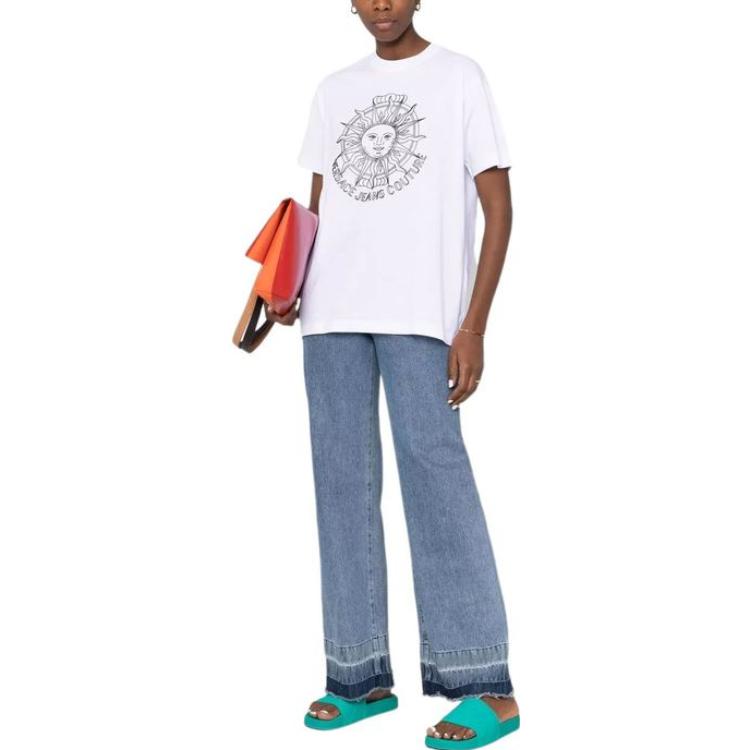 Lookbook ヴェルサーチ ジーンズ クチュール SS22 サンプリント ユニセックス ホワイトTシャツ 72GAHT1-1CJ00T-003-WHT