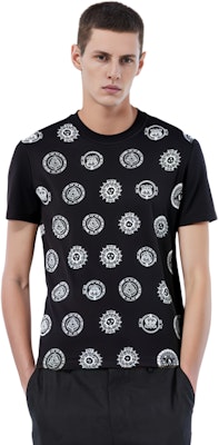 範思哲牛仔時尚 SS22 V-Emblem 棉質T恤 黑色 E72GAH6S4-EJS047-E899 Purchase 範思哲牛仔時尚 SS22 V-Emblem 棉質T恤 黑色 E72GAH6S4-EJS047-E899