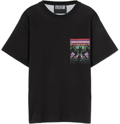 베르사체 진 꾸뛰르 SS23 플로럴 로고 프린트 크루넥 티셔츠. E74GAH6RG-EJS173-EG89 Order 베르사체 진 꾸뛰르 SS23 플로럴 로고 프린트 크루넥 티셔츠. E74GAH6RG-EJS173-EG89