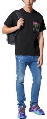 베르사체 진 꾸뛰르 SS23 플로럴 로고 프린트 크루넥 티셔츠. E74GAH6RG-EJS173-EG89 Lookbook 베르사체 진 꾸뛰르 SS23 플로럴 로고 프린트 크루넥 티셔츠. E74GAH6RG-EJS173-EG89