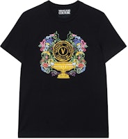 VERSACE JEANS COUTURE SS23 Logo Graphic Print Black Short Sleeve T-Shirt Men E74GAHF01-ECJ00F-E899 VERSACE JEANS COUTURE SS23 Logo Graphic Print Black Short Sleeve T-Shirt Men E74GAHF01-ECJ00F-E899