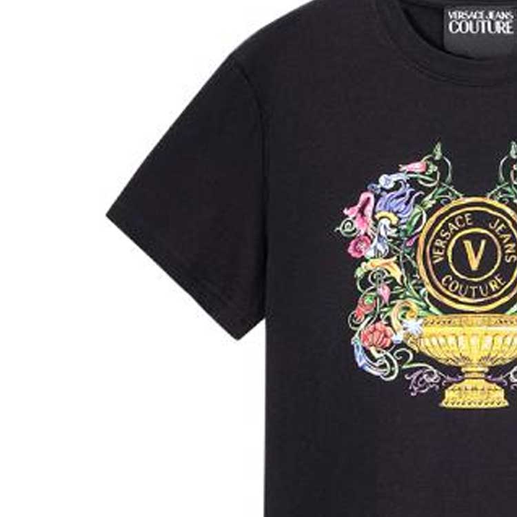 Cheap 베르사체 진스 꾸뛰르 SS23 로고 그래픽 프린트 블랙 반팔 티셔츠 남성용 E74GAHF01-ECJ00F-E899
