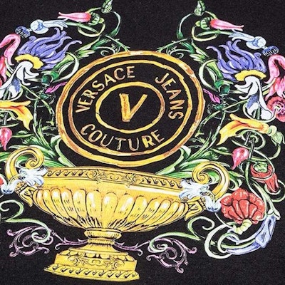 베르사체 진스 꾸뛰르 SS23 로고 그래픽 프린트 블랙 반팔 티셔츠 남성용 E74GAHF01-ECJ00F-E899 2