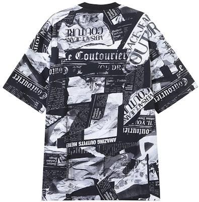 VERSACE JEANS COUTURE SS24 Baju-T Hitam Oversized Cetakan Logo 76GAH6L0-JS275-899 Lookbook VERSACE JEANS COUTURE SS24 Baju-T Hitam Oversized Cetakan Logo 76GAH6L0-JS275-899