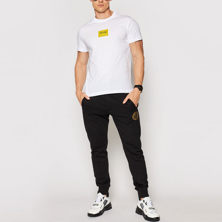 Purchase VERSACE JEANS COUTURE Baju Logo Putih Kapas Koleksi SS21. 71GAHT08-CJ00T-003