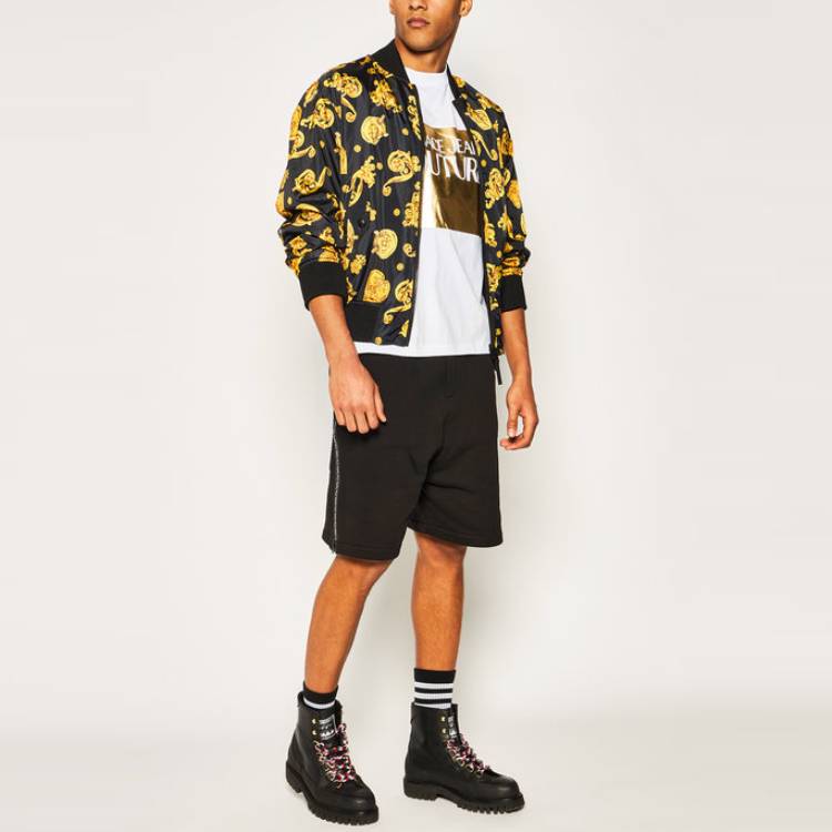 Sizing VERSACE JEANS COUTURE White Cotton T-shirt with Front Logo Print B3GVA7TJ-30319-K41