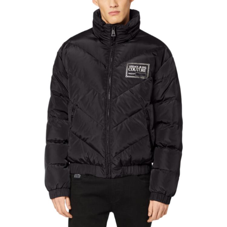 Shop ヴェルサーチ ジーンズ FW22 ブラック ダウン パファージャケット E73GAU4D4-ECQ01D-E899