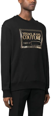 Sudadera Negra con Cuello Redondo y Logo Impreso VERSACE JEANS SS23. 74GAIT11-CF01O-G89 Purchase Sudadera Negra con Cuello Redondo y Logo Impreso VERSACE JEANS SS23. 74GAIT11-CF01O-G89