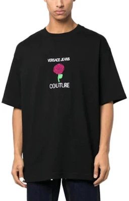 베르사체 진 SS23 블랙 로즈 프린트 크루넥 반팔 티셔츠 74GAHI01-CJ04I-899 Lookbook 베르사체 진 SS23 블랙 로즈 프린트 크루넥 반팔 티셔츠 74GAHI01-CJ04I-899