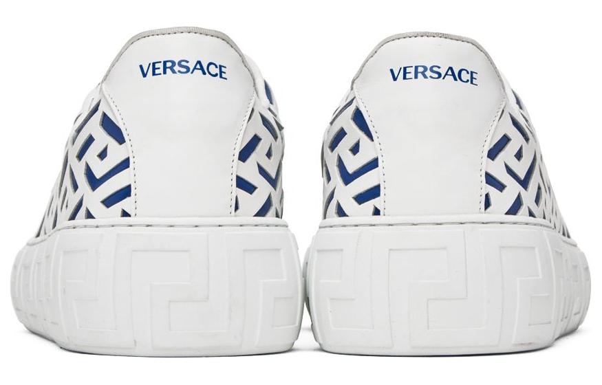 Shop ヴェルサーチ レザー ローカットスニーカー 青白
(Verusāchi Rezā Rōkatto Sunīkā Aojiro) DSU8404-1A04183_2W87P